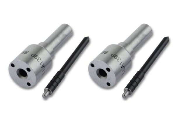 DLLA139P887 Injector Nozzle for John Deere 4045T 6068T 095000-6492 RE529118 2Pcs